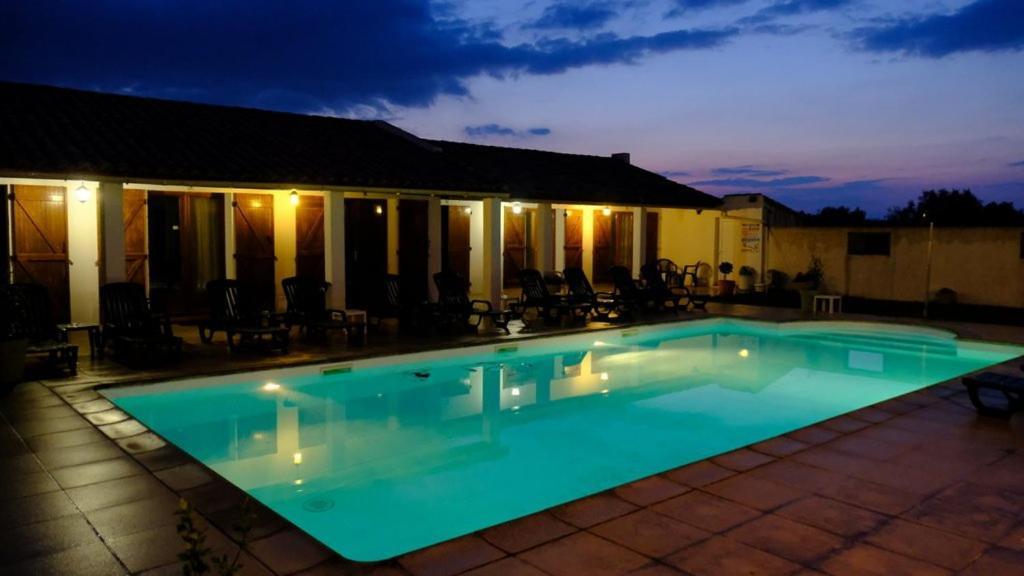 סן-מארי-דה-לה-מאר Auberge De La Fadaise מראה חיצוני תמונה